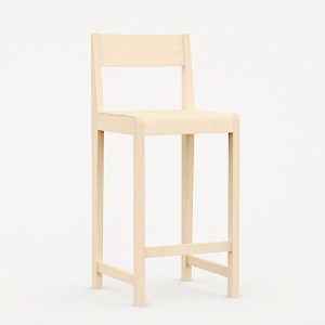 Bar Chair 01  Natural Wood H65